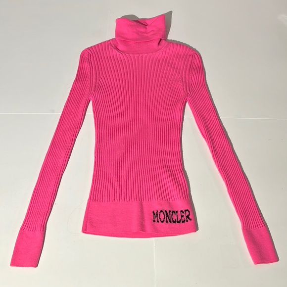 Moncler 100% virgin wool neon pink turtleneck knit sweater XS winter barbie
